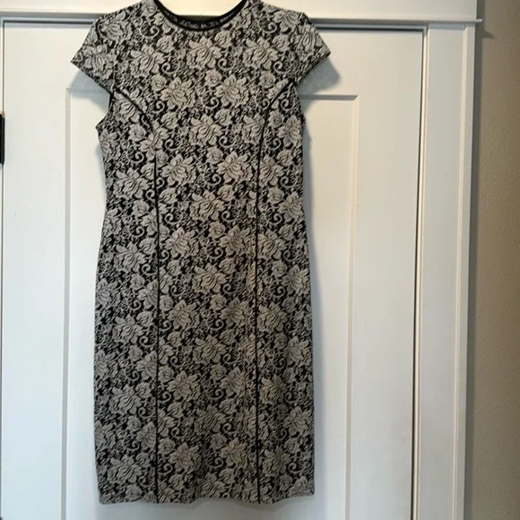andrew marc dress black and white Marc New York Andrew Marc Stripe Dress Size Large Black White Knit 3/4 Sleeves